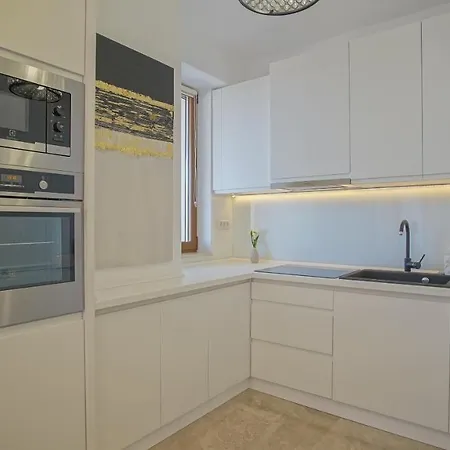 Apartament Atria - Seasons Residence * Brasov